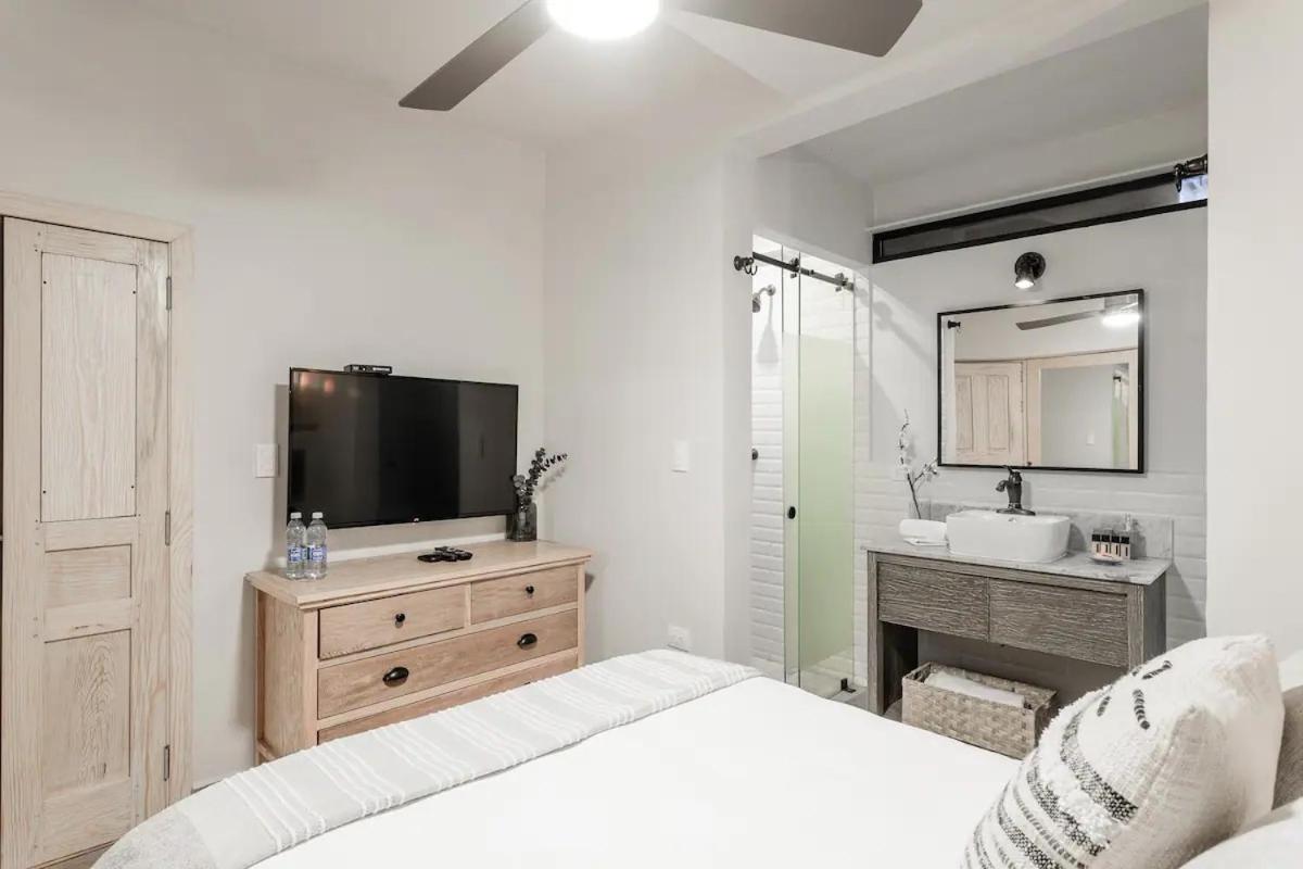Casa Pandurata Luxury Apartments In Centro, San Miguel De Allende Phòng bức ảnh
